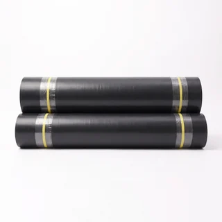 Folie iaz PVC 0.8 mm pentru amenajarea iazurilor și cascadelor. Alternativă economică, rezistentă și sigură pentru pești.